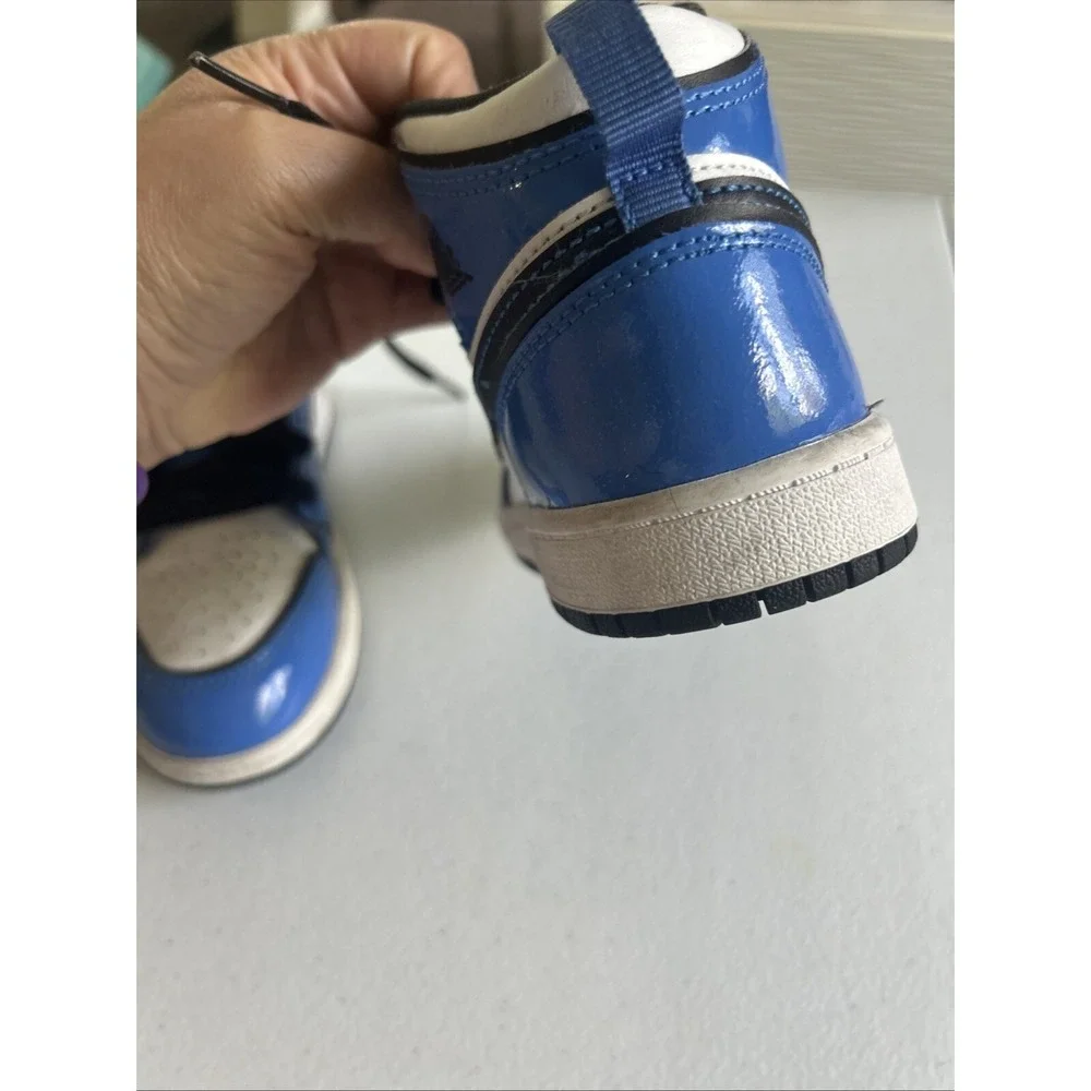 Jordans Signal Blue Size 2Y Blue Black White